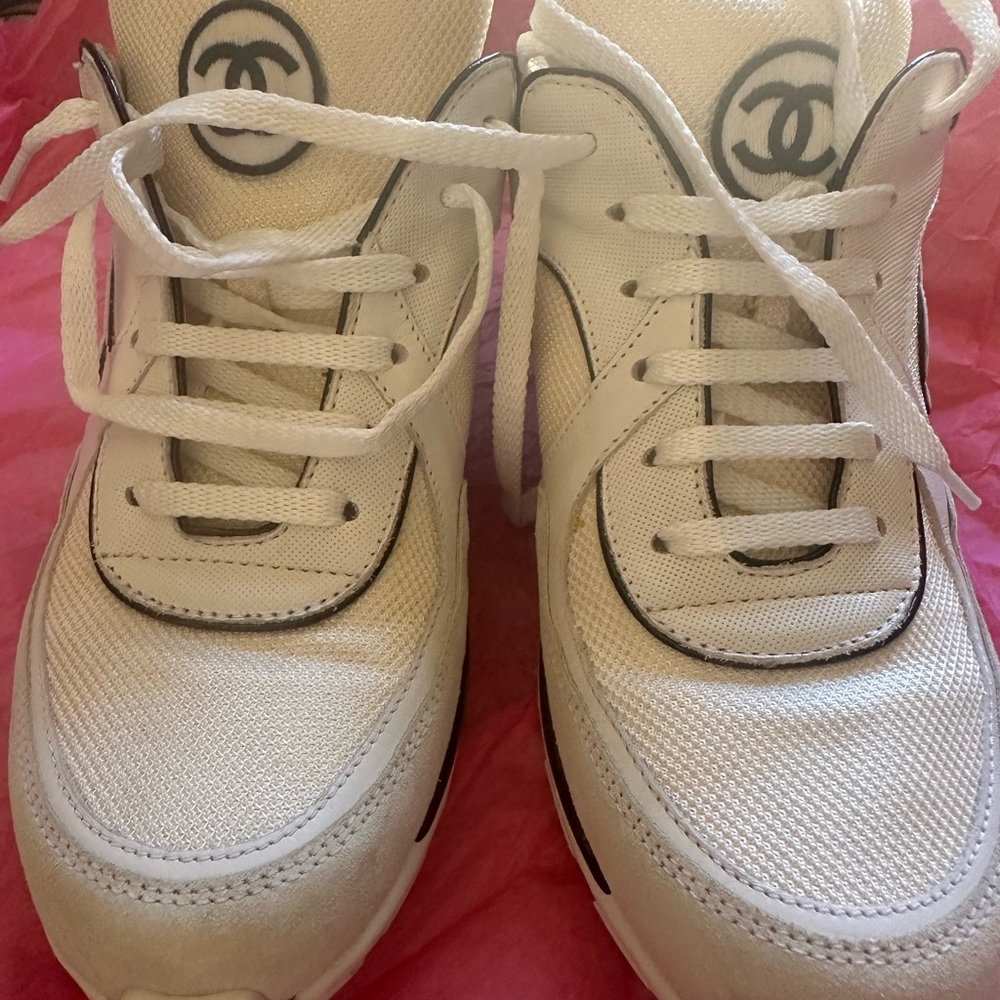 CHANEL ivory/cream and black sneakers . Size 40 . WORN - Picture 11 of 11